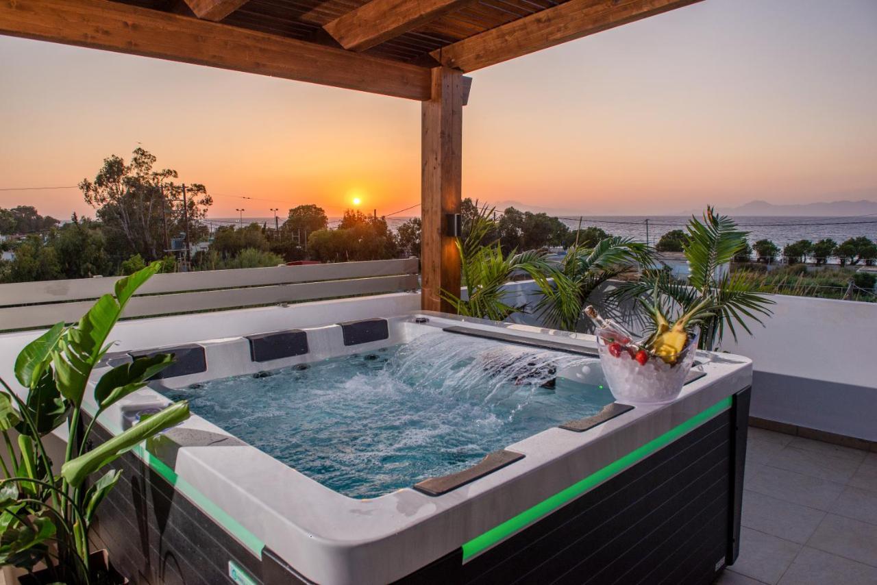 Апартаменты Odyssea View & Hot Jacuzzi Front